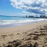 Beach Apt At Ivt 3